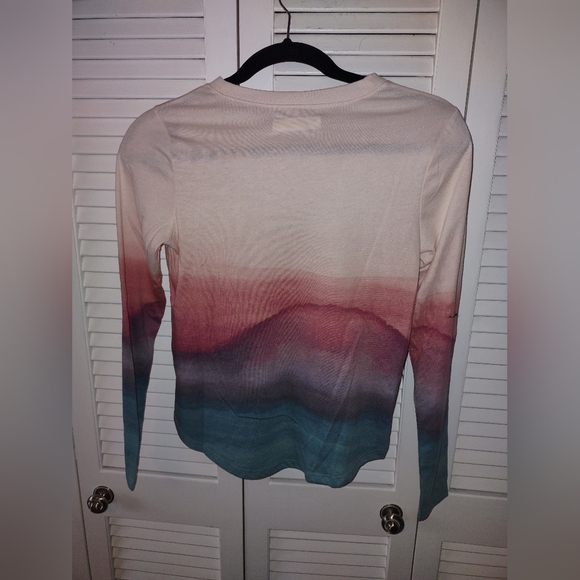 NWT Abercrombie & Fitch Kids Long Sleeve Tie Dye shirt, Girl's Size 11/12 - Picture 3 of 8